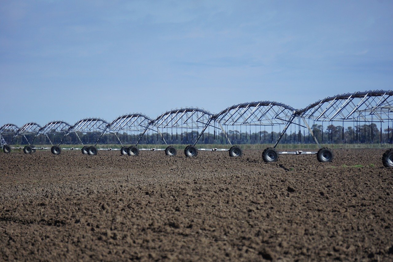 What Does The Word Center Pivot Irrigation Mean What Does The Word Center Pivot Irrigation Mean