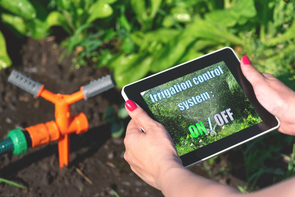 A Look at Internet Irrigation Controllers and How They Work